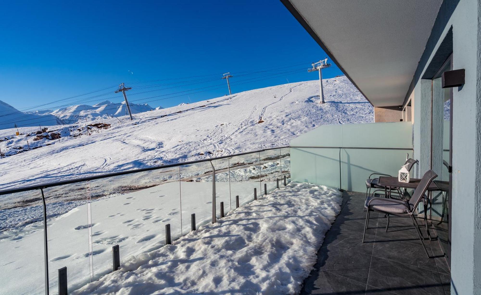 New Gudauri Gn Apartments In Atrium Exterior photo